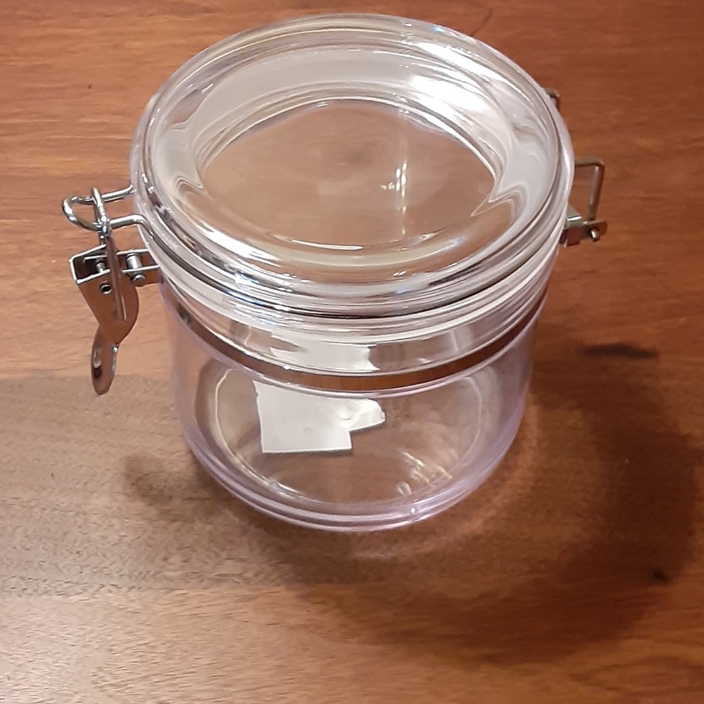 Acrylic Clamp Top Can